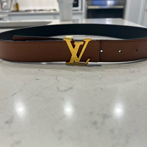 Louis Vuitton 30MM  reversible calf leather belt - Picture 5 of 11